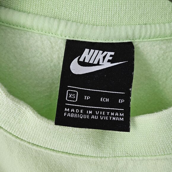 Nike - Sportswear Club Fleece Crew Sweatshirt - Unisex - Picture 8 of 16
